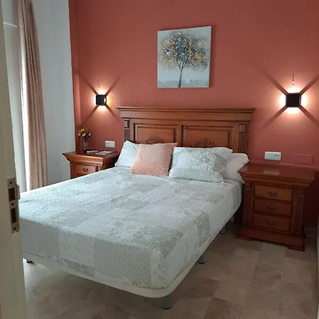 Montys Hostel *